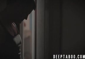 Silvia Saige takes Jaye Summers' hairy pussy for a wild ride