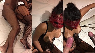 Esposa fode como uma puta e pede para tomar um banho de porra do negao pauzudo, o marido corno não resiste e também goza muito em uma esporrada gostosa na esposinha safada. Em breve vamo