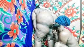 Indian Tamil chubby wife&#039;s big ass licking and kissing romantic video