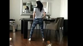 Laristripe Camila Mendes