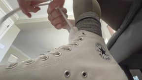 Unaware Giantess Putting on Converse