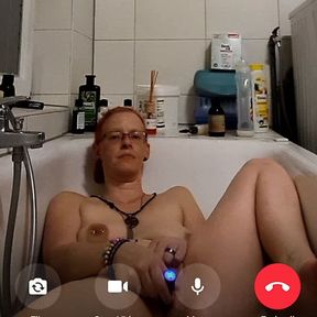 Masterbation in the tub with KittieNoOne pov