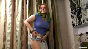 When a girl is so fat and so horny, you can'_t take your eyes off of her!