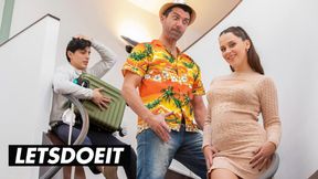 Latina beauty Minni Joy wants a big cock in her wet pussy