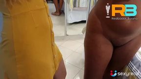 brazillian bull, realizador baiano iniciando esposa do amigo no bi feminino na festinha liberal entre casais do sexyrede! brazilian hotwife primeiro menage com bi , lesbico . swing amador casai