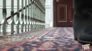 Jay Snake bombea una creampie pegajosa en lo profundo de su apretado culo