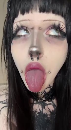 Amateur ahegao girl shows her tongue fetish on OnlyFans
