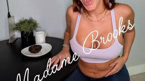 Nikki Brooks- Shrink And Eat Cafe (1080HD)