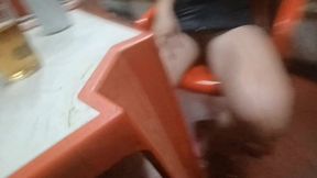 levei minha mulher nos comercios publicos sem calcinha e acabou dando pro motoboy num banheiro publico!