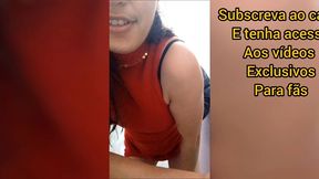 levei minha mulher nos comercios publicos sem calcinha e acabou dando pro motoboy num banheiro publico!