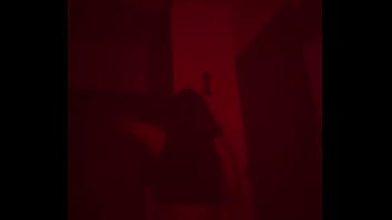 Dan&ccedil_a na cadeira