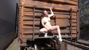Babyfilth in Trains HD