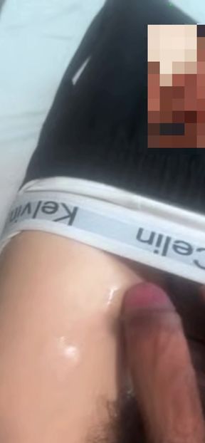 18 year old straight boy gets message from stanger then jerk together online