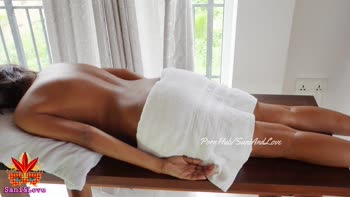 SaniAndLove's Sri Lankan Spa Delight: Oil Massage Turns to Passion
