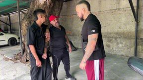 mecanicos latinos se cobran la cuenta con mi culo