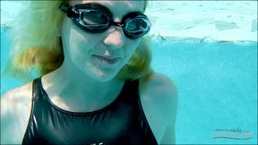 099 - Gerty Tries Her First Underwater Workout