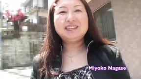 scened Japanese mature gets picked up and creampied