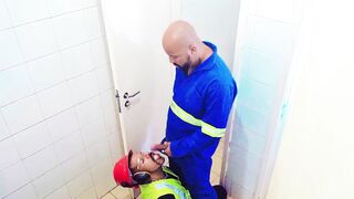 FETISH SCREW INBETWEEN EMPLOYEES.