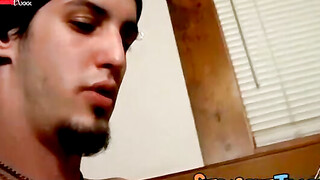 Axels Guitar hearding back, as he Unleashes a Juicy Masterpiece