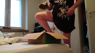 Paket fremder Schuhe zum Benutzen