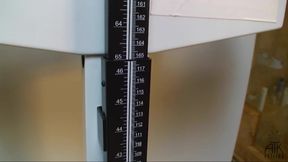 Sexy Nude Weigh-in