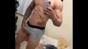 macho gostoso de pau duro