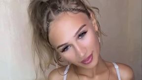 Community Creator
 @lillnika18 @Teasing & #Sexy #Solo #Teen hardcore video film | Tik.Porn