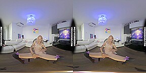 New Girl Blondie Mary Jane Gives Us A Lingerie Striptease To Remember Her By