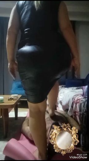 ayaklarımı öp koltuk yapayım seni