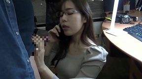 Japanese Hotwife's Phone Call Blowjob in Asian Cuckold Scene