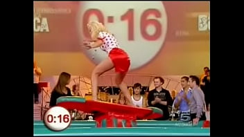 Blonde celebrity has surfing upskirt on live TV
