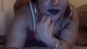 Fat bottomed webcam model always succeeds in making men hard