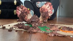 Cake Vs Feet