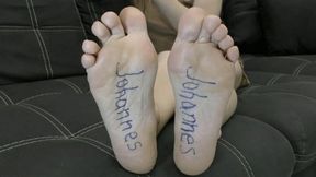 See your bare soles and toes MP4 FULL HD 1080p