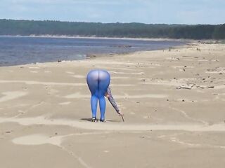 Blue style two - Flashing on beach