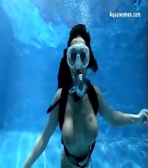 Aquawomen Twin Set - The Video (Shelley)