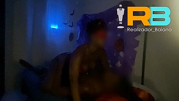 brazillian bull, Halloween do Realizador Baiano em Curitiba! Comedor de Salvador convidado pra uma festinha privada com casal de SÃO PAULO. Corno gravando esposa com outro macho , cuckold swing