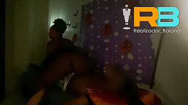 brazillian bull, Halloween do Realizador Baiano em Curitiba! Comedor de Salvador convidado pra uma festinha privada com casal de SÃO PAULO. Corno gravando esposa com outro macho , cuckold swing