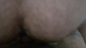 Sentada na piroca do amigo