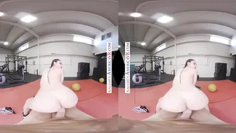 Gianna Gem fucks you hard in the gym with her tight bubble butt