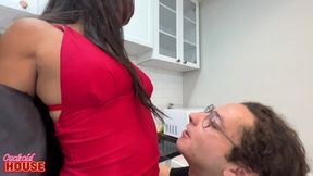 It hurt! But this young married woman, with a tight anus, had anal sex with the carpenter