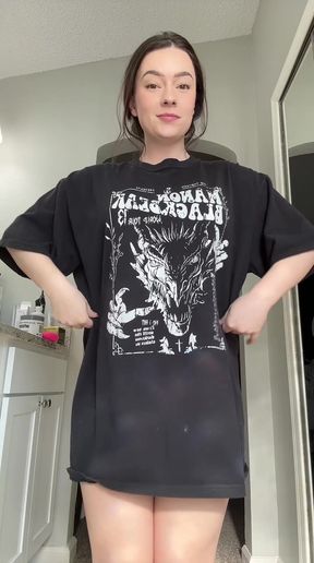 Trans woman enjoys sex scene