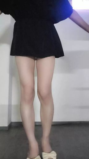 Masturbating outdoors and wearing cum-soaked panties