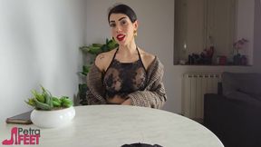 Naughty Diva Seduces a Stud Before Rubbing Her Yellowish Soles on His Face