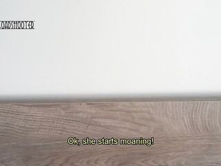 Sorpresa cuando llego a casa...los vecinos están follando muy alto! Me pajeo escuchándolos!