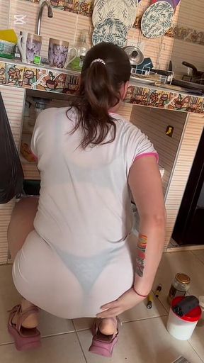 You Can See Everything in Pajamas Cooked in a Thong and Bra Underneath