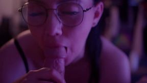 Dirty floozy plays with her guy's junkbox and takes a cumshot