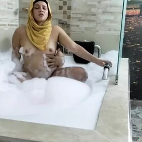 muslim stepdaughter fucked in shower