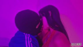 A delicious and exciting kiss with my boyfriend - PART 2