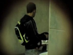 Fausto Cubarrubias en el Baño La Paz Bolivia